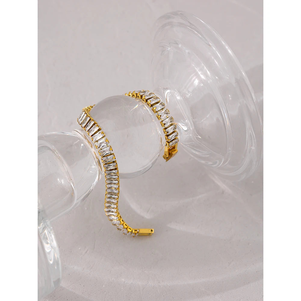 Lucerne tennisarmbånd med baguetter, armbånd, tåler vand, rustfrit stål 316L med guldfarvet PVD-belægning, Lark & Reed, billede 4