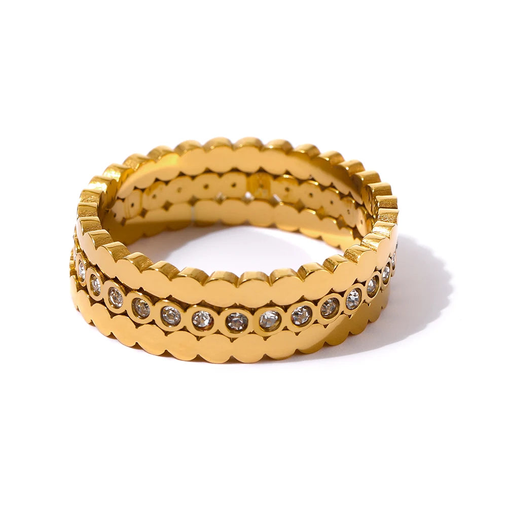 Bettina Kristall-Ring mit erhöhter Fassung, Ring, wasserfest, 316L-Edelstahl mit goldfarbener PVD-Beschichtung, Lark & Reed, Ansicht 7