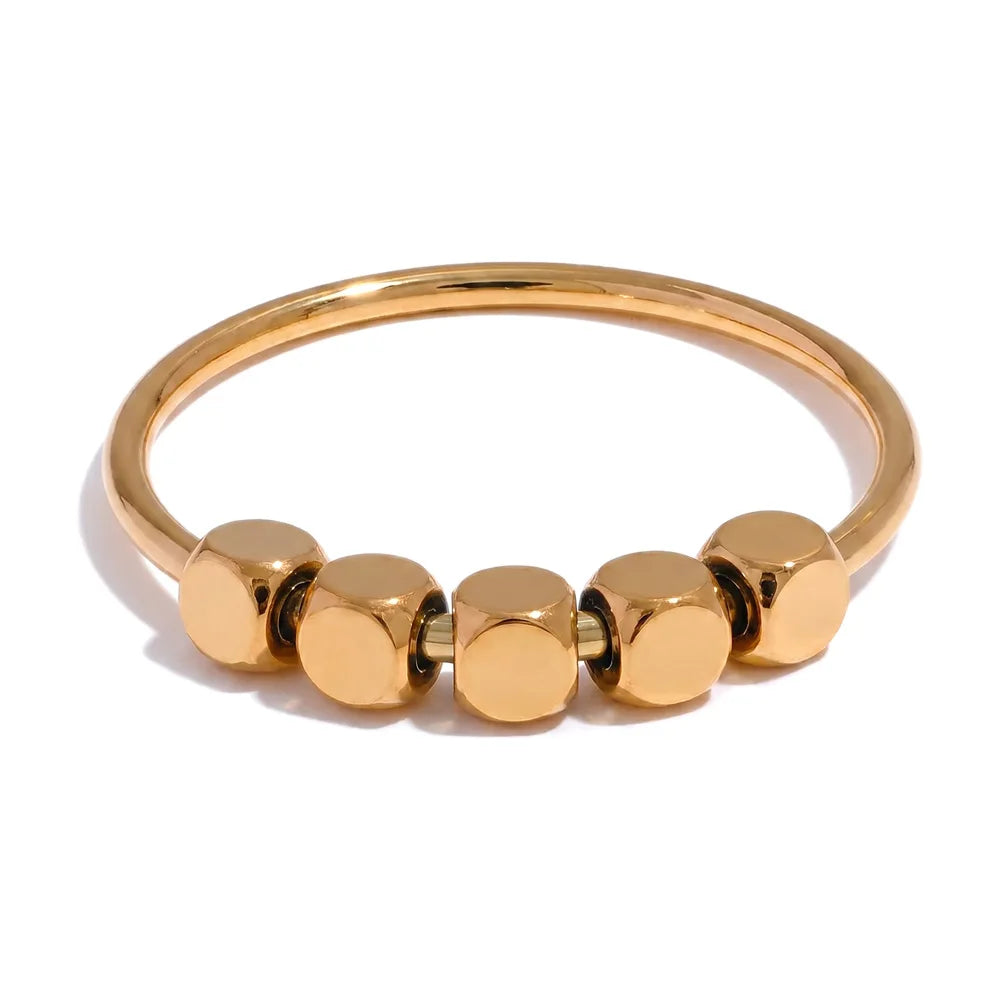 Anillo Sigrid cuentas cuadradas, anillo, resistente al agua, acero inoxidable 316L con acabado PVD dorado o plateado, Lark & Reed, vista 7