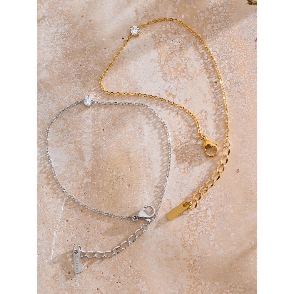 Fanny Zartes Kristall-Armband, Armband, wasserfest, 316L-Edelstahl mit gold- oder silberfarbener PVD-Beschichtung, Lark & Reed, Ansicht 2