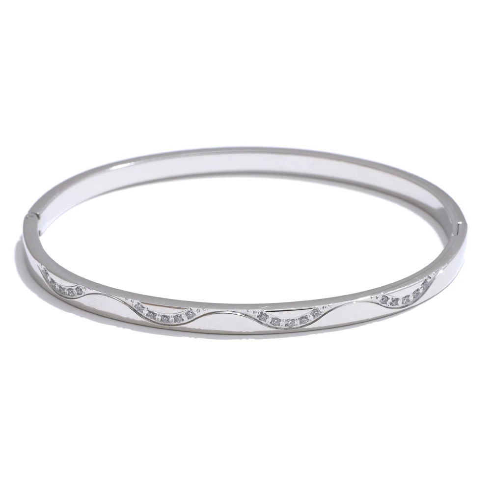 Umbria rund armring med zirkonia, armbånd, tåler vand, rustfrit stål 316L med guld- eller sølvfarvet PVD-belægning, Lark & Reed, billede 7