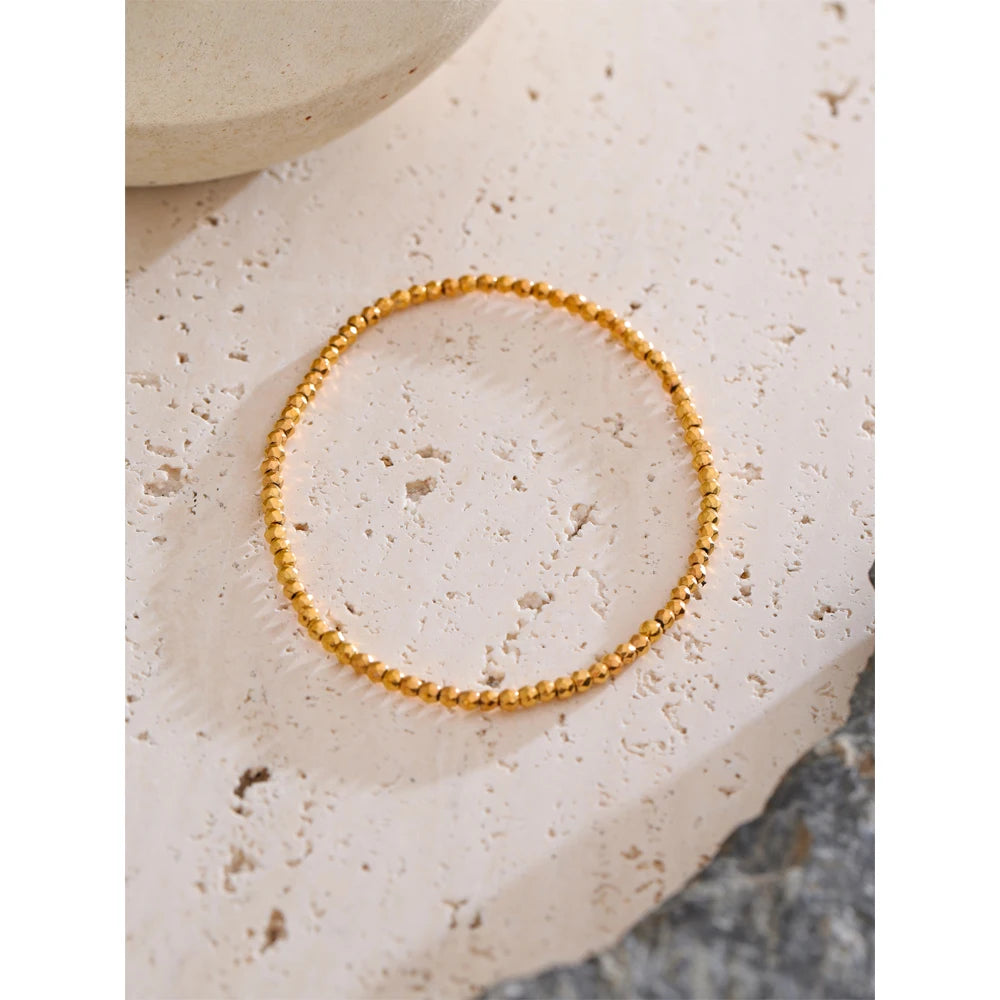 Nazare smal snoet armring, armbånd, tåler vand, rustfrit stål 316L med guldfarvet PVD-belægning, Lark & Reed, billede 3