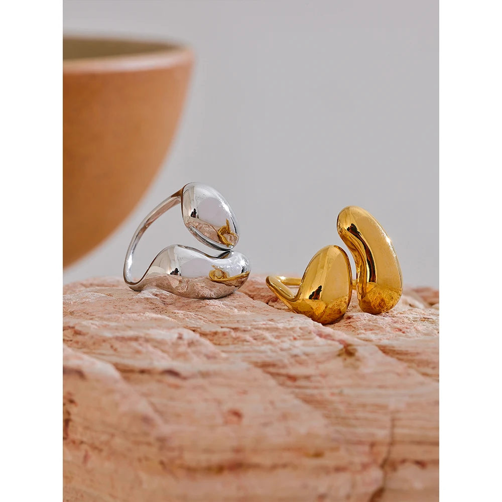 Anillo ajustable Oda dos hojas, anillo, resistente al agua, acero inoxidable 316L con acabado PVD dorado o plateado, Lark & Reed, vista 2