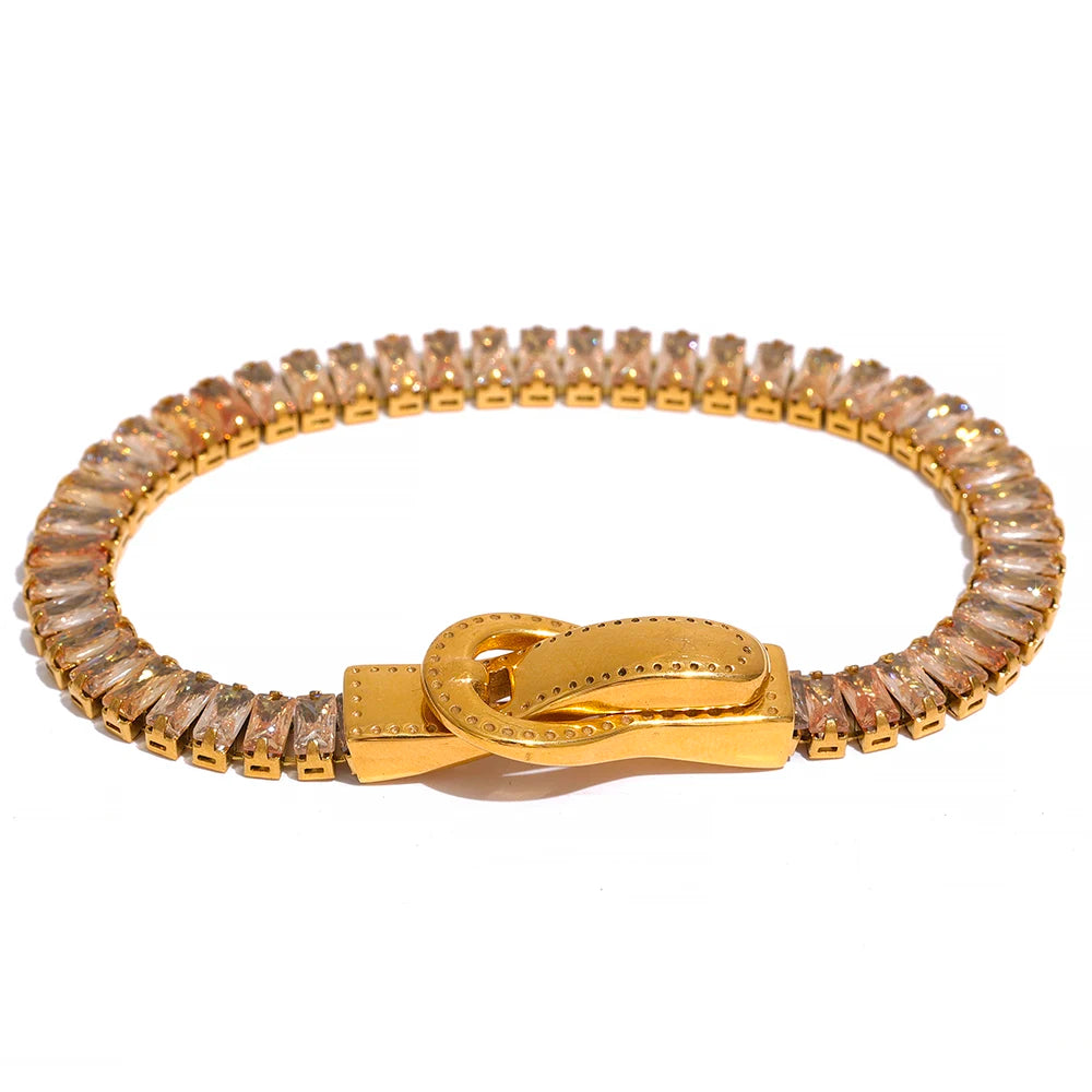 Pomona tennisarmband, armband, tål vatten, rostfritt stål 316L med guldfärgad PVD-finish, Lark & Reed, bild 8