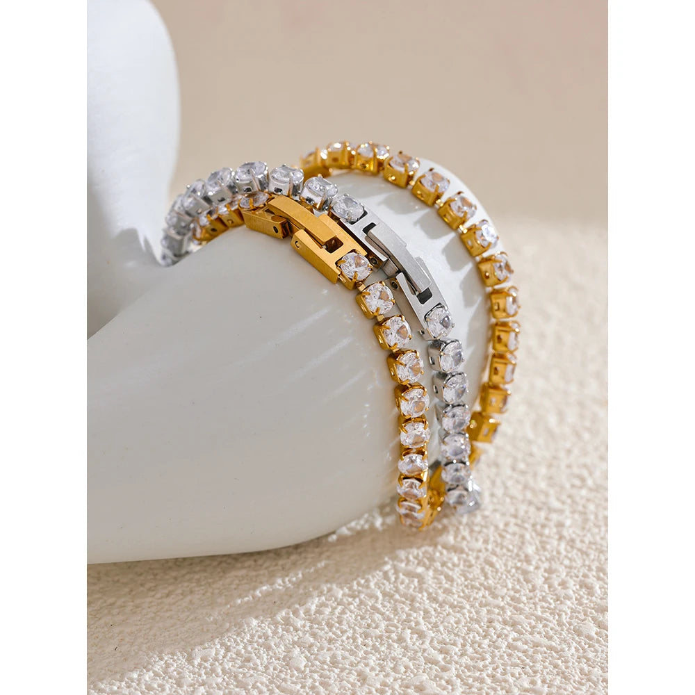Zurich Kristall-Tennisarmband, Armband, wasserfest, 316L-Edelstahl mit gold- oder silberfarbener PVD-Beschichtung, Lark & Reed, Ansicht 4