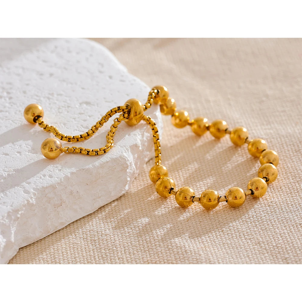 Girona Kugelketten-Armband, Armband, wasserfest, 316L-Edelstahl mit goldfarbener PVD-Beschichtung, Lark & Reed, Ansicht 6