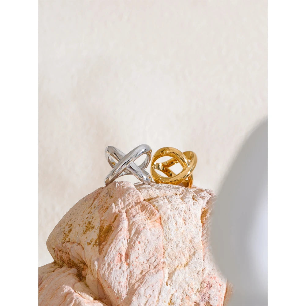 Helle krydsring, ring, tåler vand, rustfrit stål 316L med guld- eller sølvfarvet PVD-belægning, Lark & Reed, billede 2