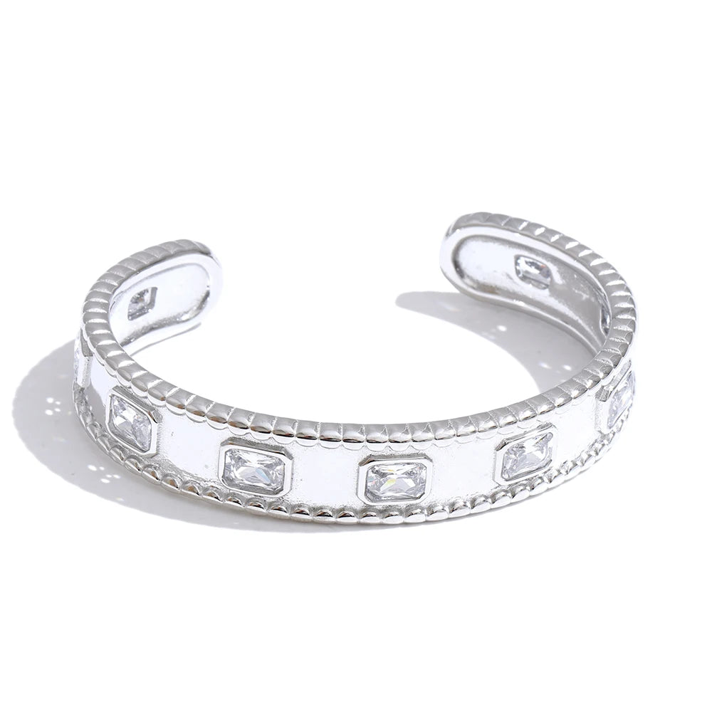 Elsinore åben armring med zirkonia, armbånd, tåler vand, rustfrit stål 316L med guld- eller sølvfarvet PVD-belægning, Lark & Reed, billede 7