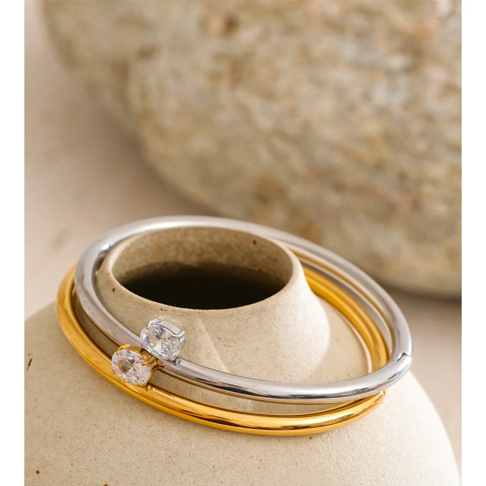 Caprera glat armring med zirkonia, armbånd, tåler vand, rustfrit stål 316L med guld- eller sølvfarvet PVD-belægning, Lark & Reed, billede 2
