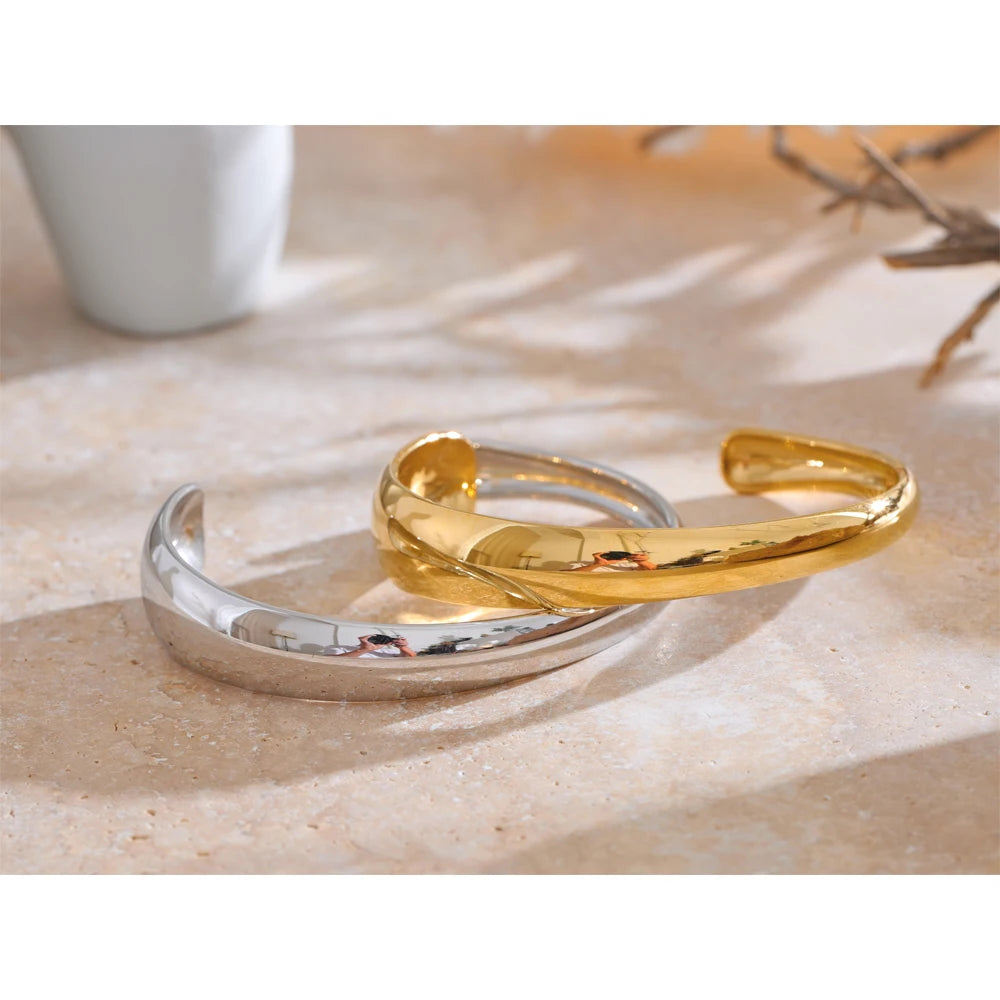 Elbe rund åben armring, armbånd, tåler vand, rustfrit stål 316L med guld- eller sølvfarvet PVD-belægning, Lark & Reed, billede 2