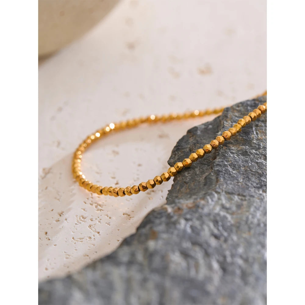 Nazare smal snoet armring, armbånd, tåler vand, rustfrit stål 316L med guldfarvet PVD-belægning, Lark & Reed, billede 4