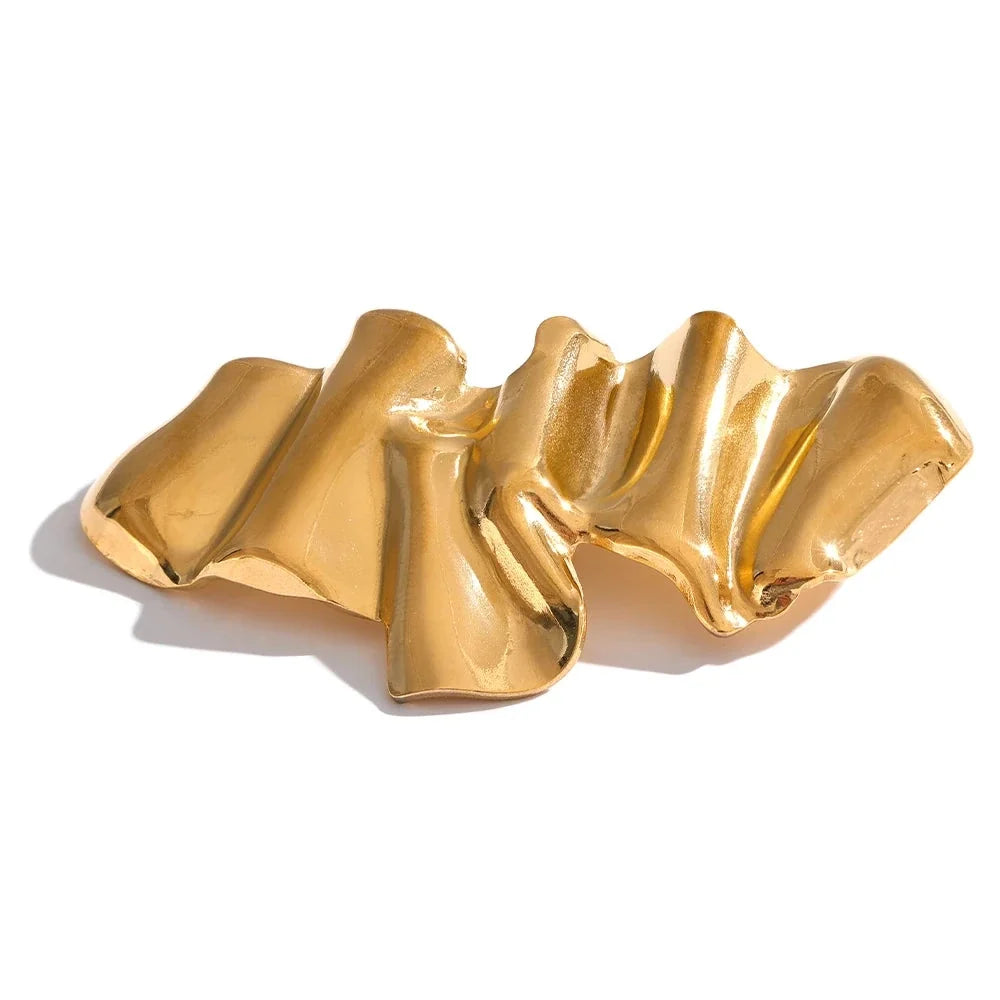 Sculptural Ribbon Brooch