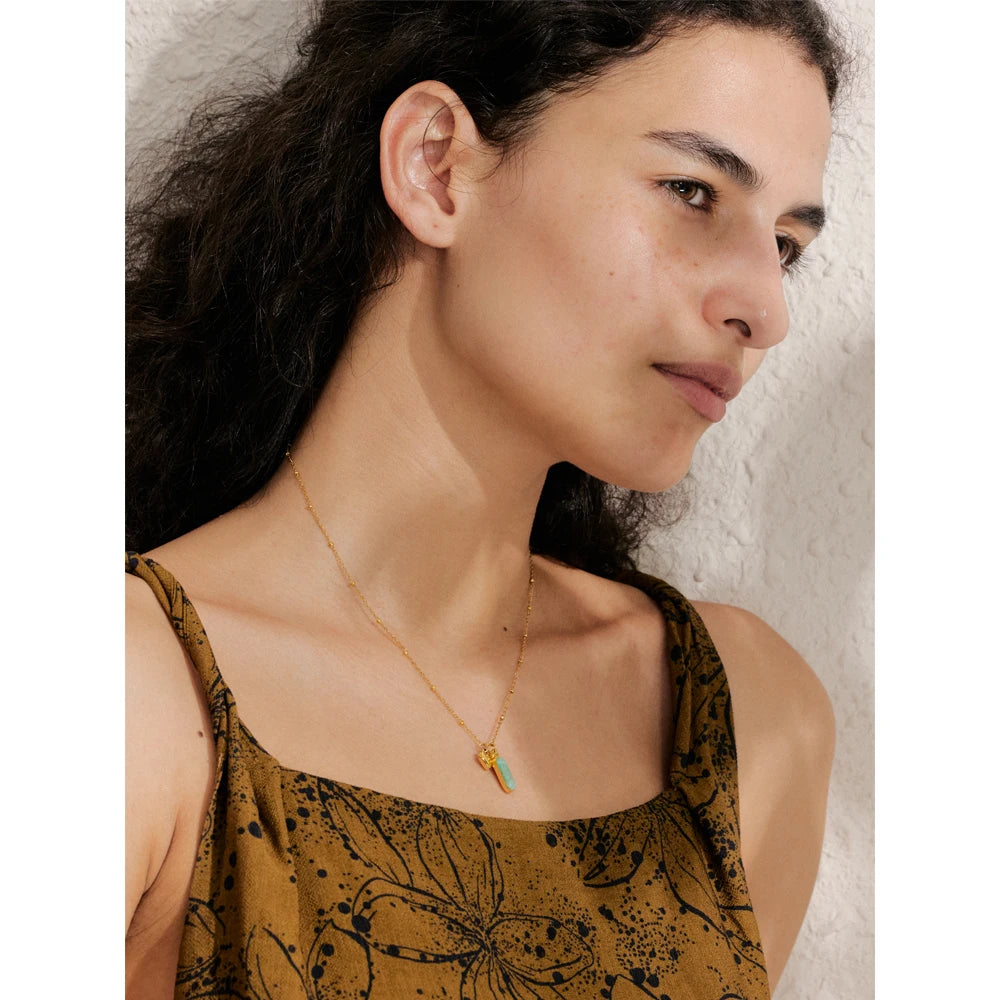 Colgante Amalie corazón y amazonita, collar, resistente al agua, acero inoxidable 316L con acabado PVD dorado o plateado, Lark & Reed, vista 5