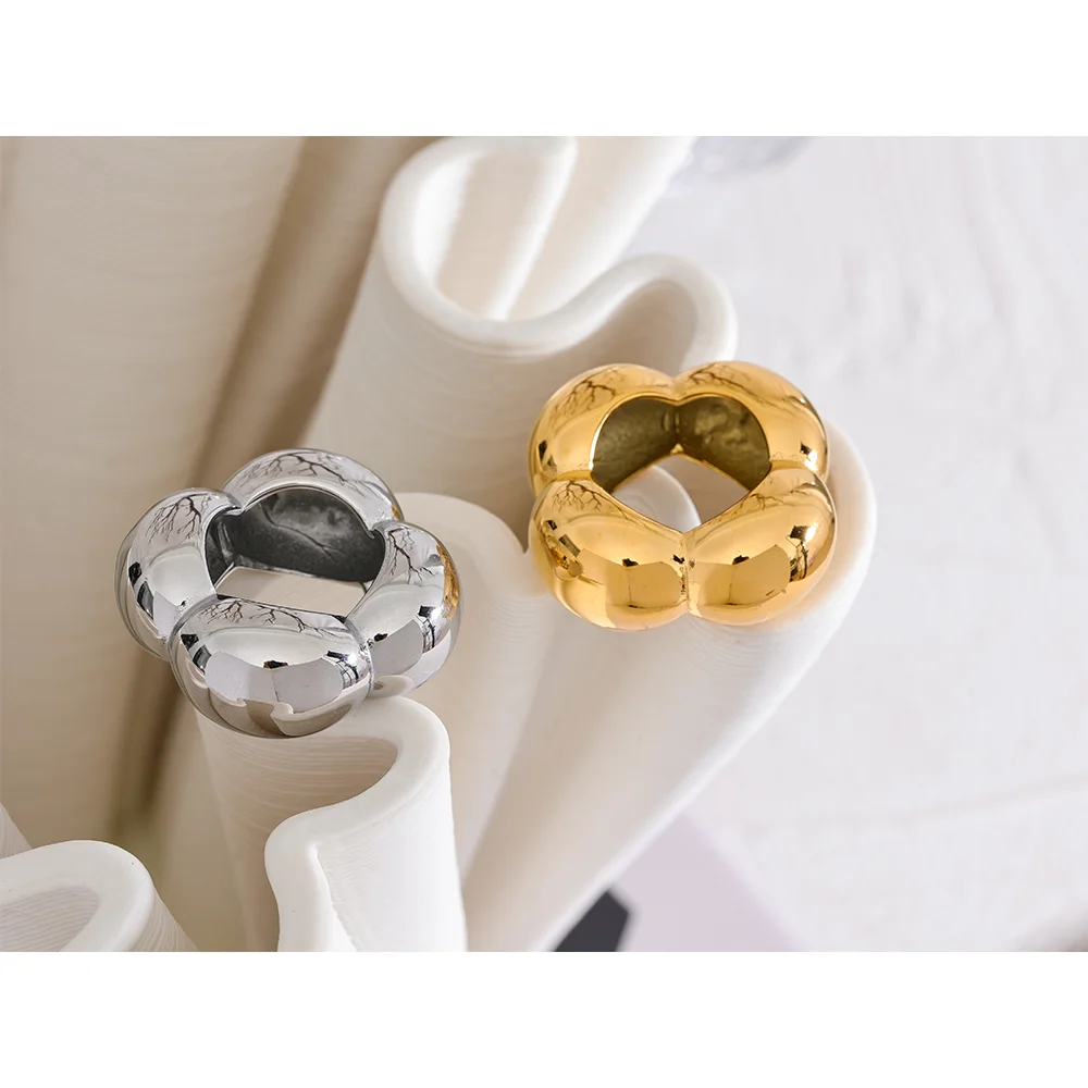 Dorthe Clover Dome Ring, waterproof ring in 316L stainless steel with a gold or silver-tone PVD finish by Lark & Reed, view 2
