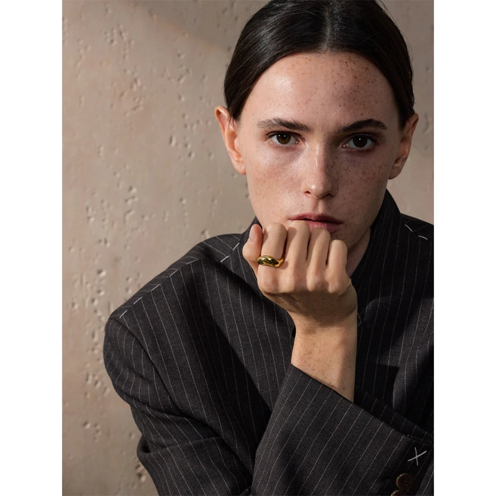 Ingrid bølgering, ring, tåler vand, rustfrit stål 316L med guld- eller sølvfarvet PVD-belægning, Lark & Reed, billede 5