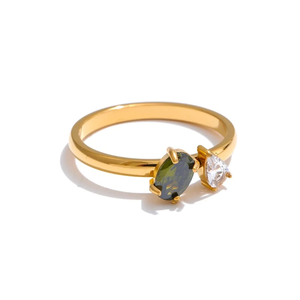 Idun ring med grøn zirkonia, ring, tåler vand, rustfrit stål 316L med guldfarvet PVD-belægning, Lark & Reed