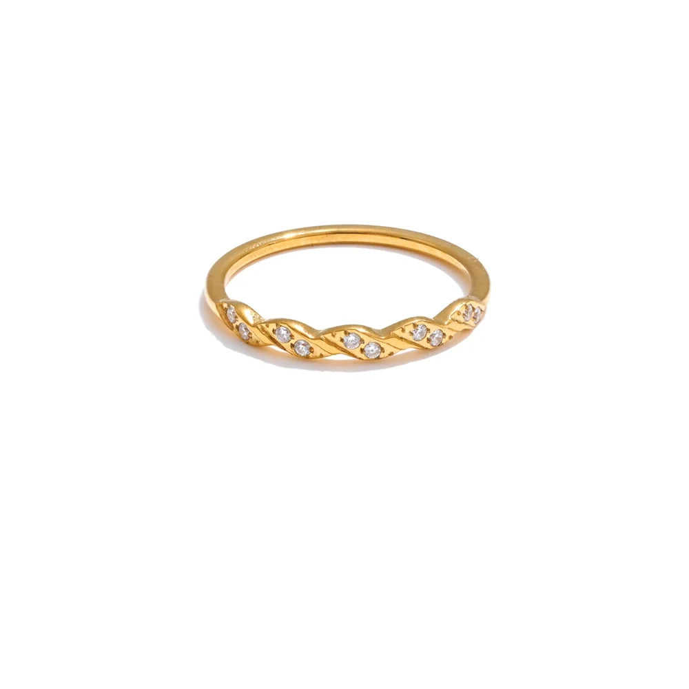 Line bølgering med zirkonia, ring, tåler vand, rustfrit stål 316L med guld- eller sølvfarvet PVD-belægning, Lark & Reed