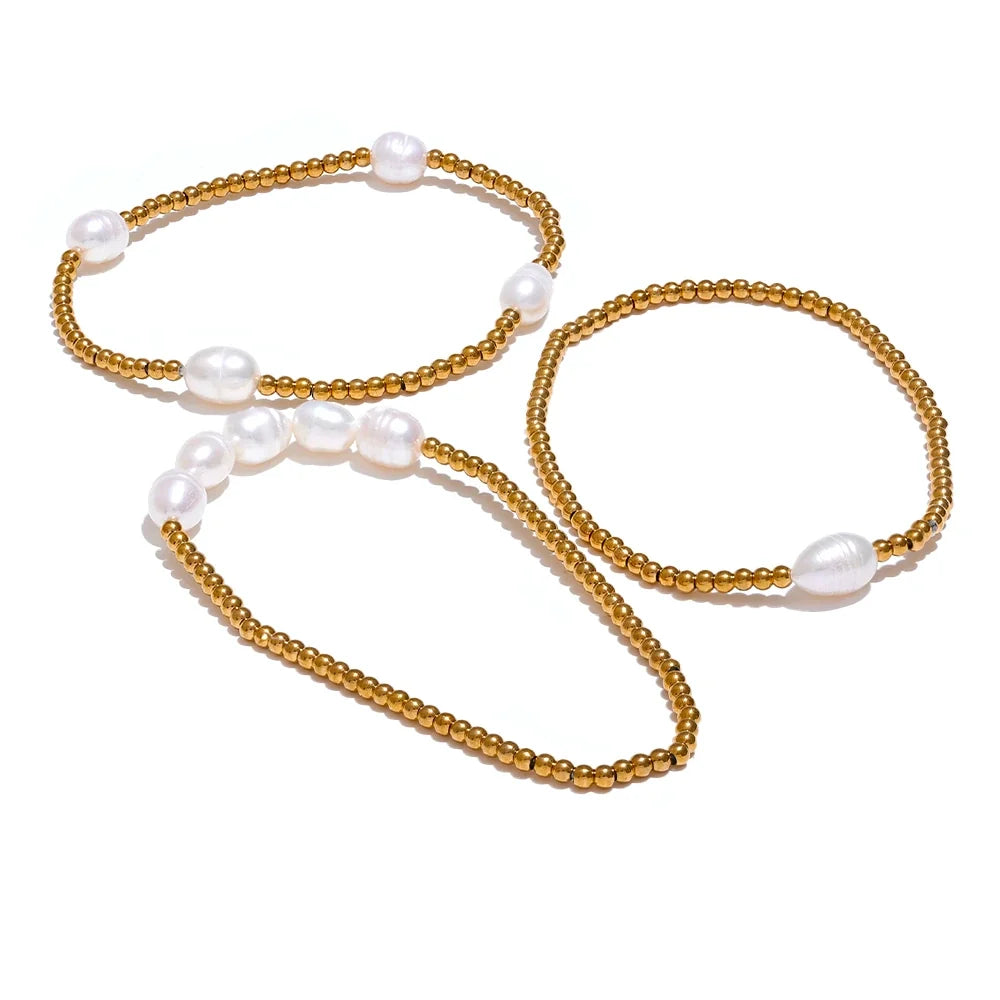 Noelle perlearmbånd, armbånd, tåler vand, rustfrit stål 316L med guldfarvet PVD-belægning, Lark & Reed