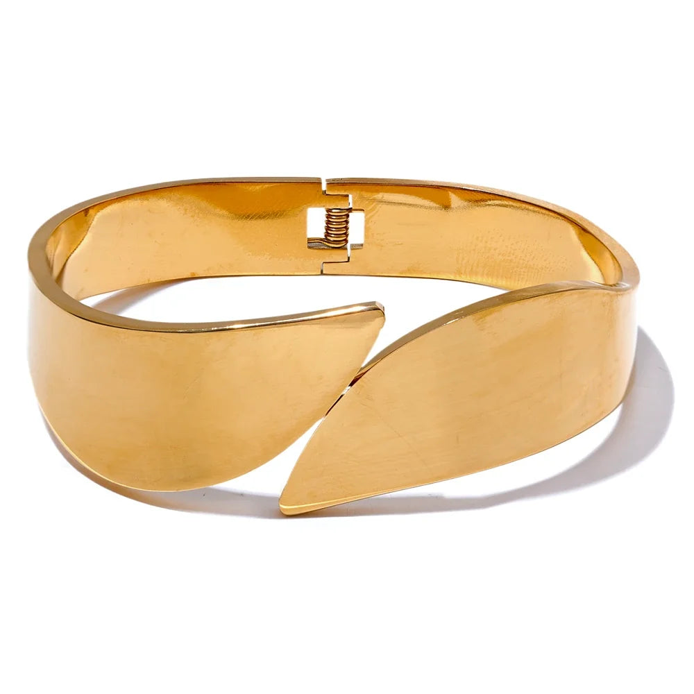 Rimini Scharnier-Armreif, Armband, wasserfest, 316L-Edelstahl mit gold- oder silberfarbener PVD-Beschichtung, Lark & Reed
