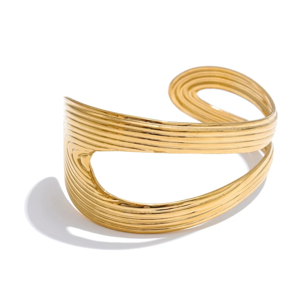 Vigo Gerippte Armspange, Armband, wasserfest, 316L-Edelstahl mit gold- oder silberfarbener PVD-Beschichtung, Lark & Reed